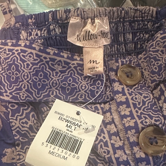 Elegant Purple Patterned Camisole Top - Picture 3 of 3